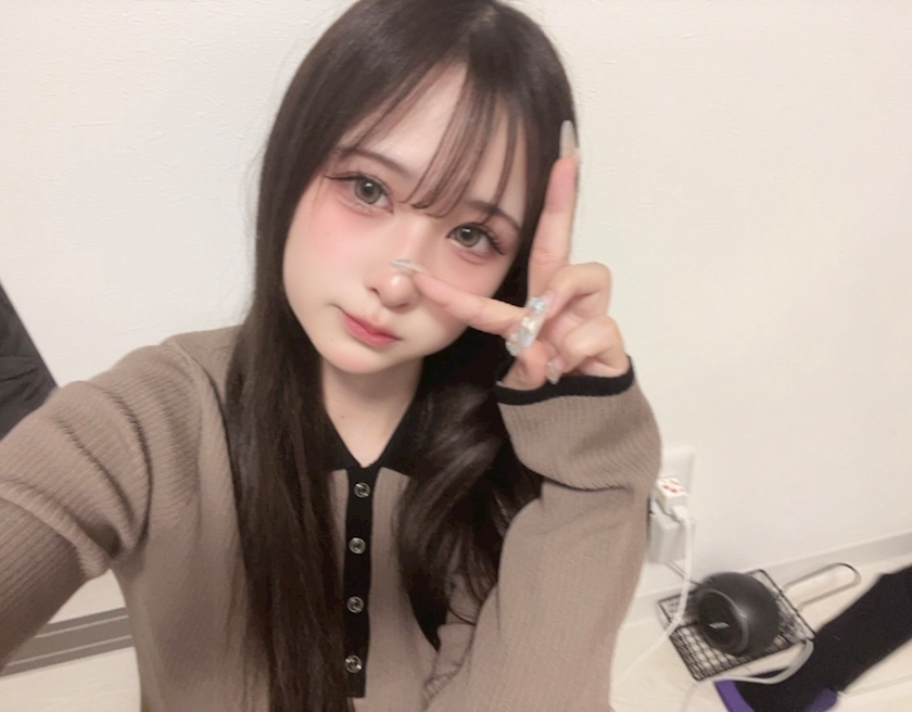 真白 あい