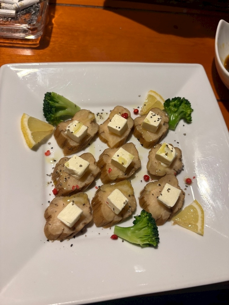 佐野 エマ