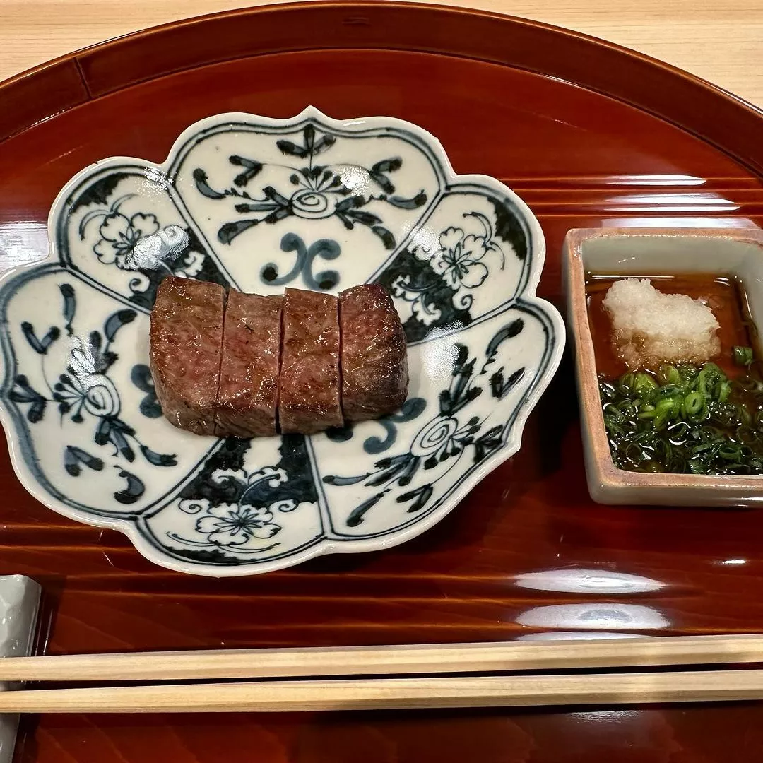 麻貴