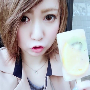 蓮見 リア