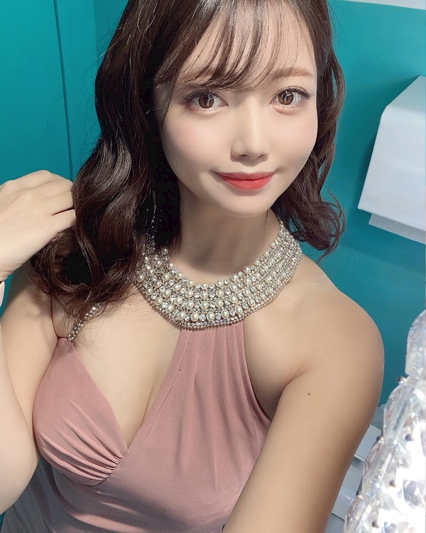 妃 えりな