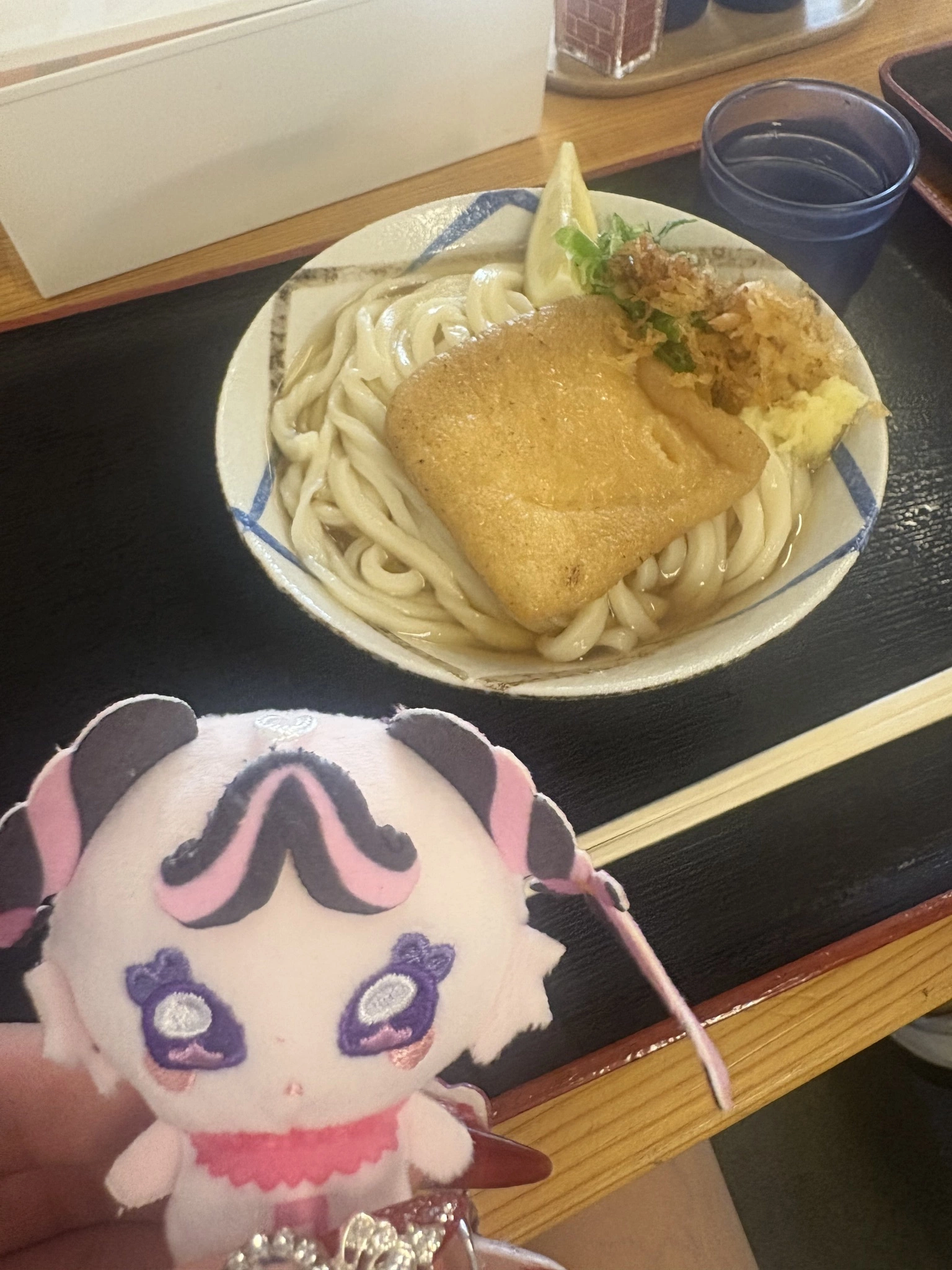 ふりふり ふりる