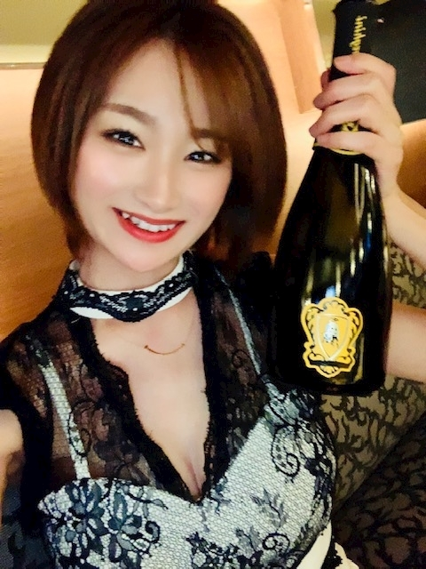 妃乃 すず