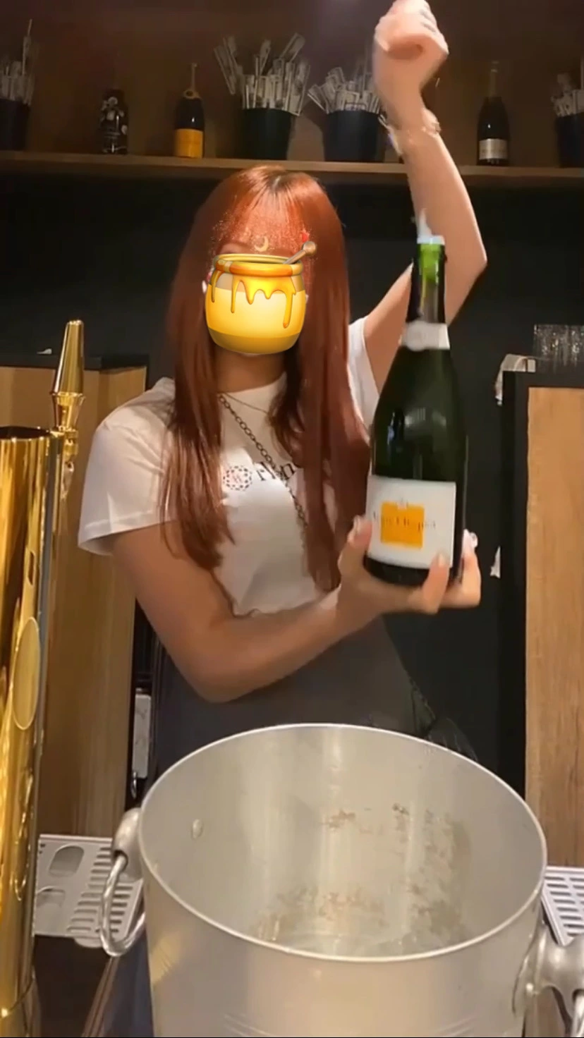 あきら