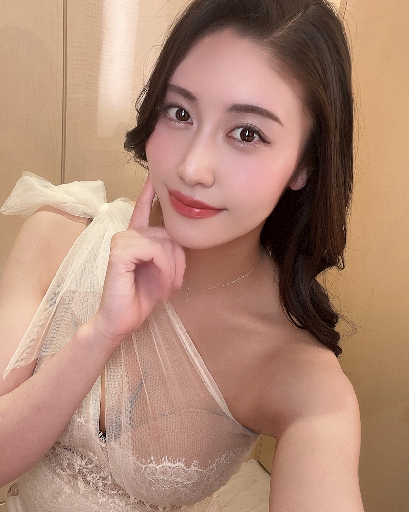 泉 りさ