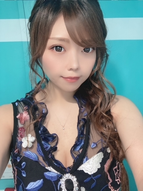 夏樹 あや