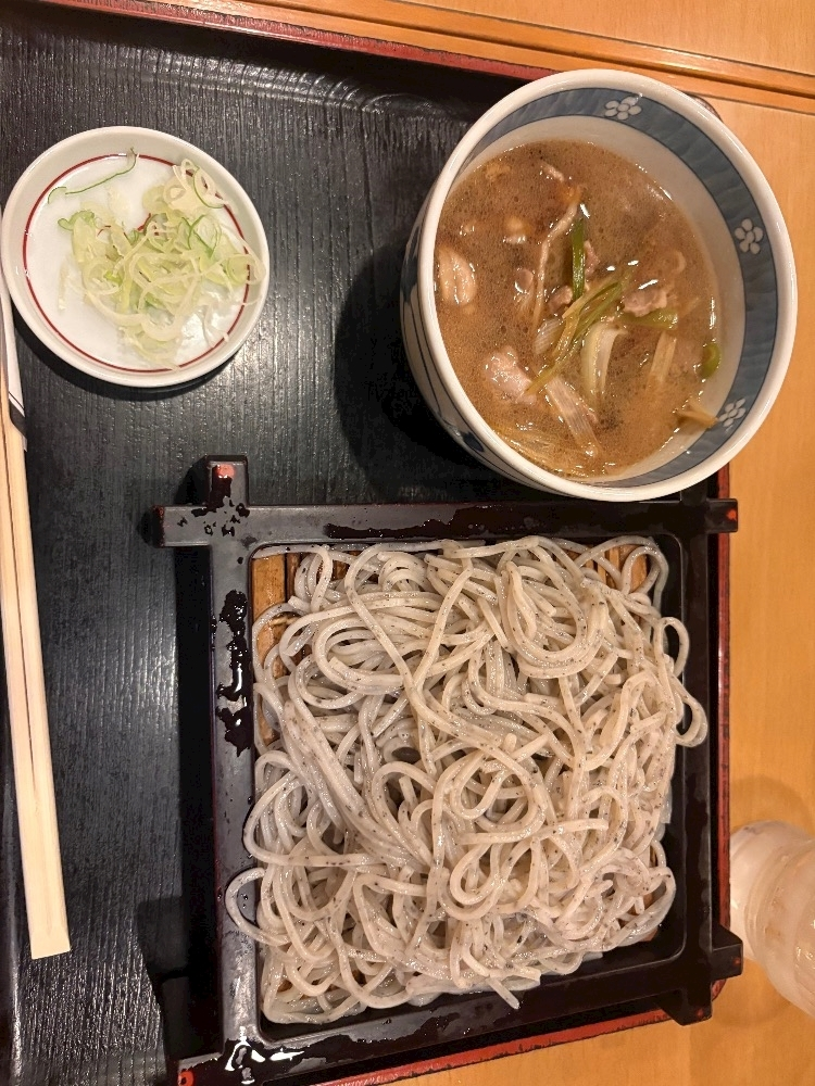 佐野 エマ