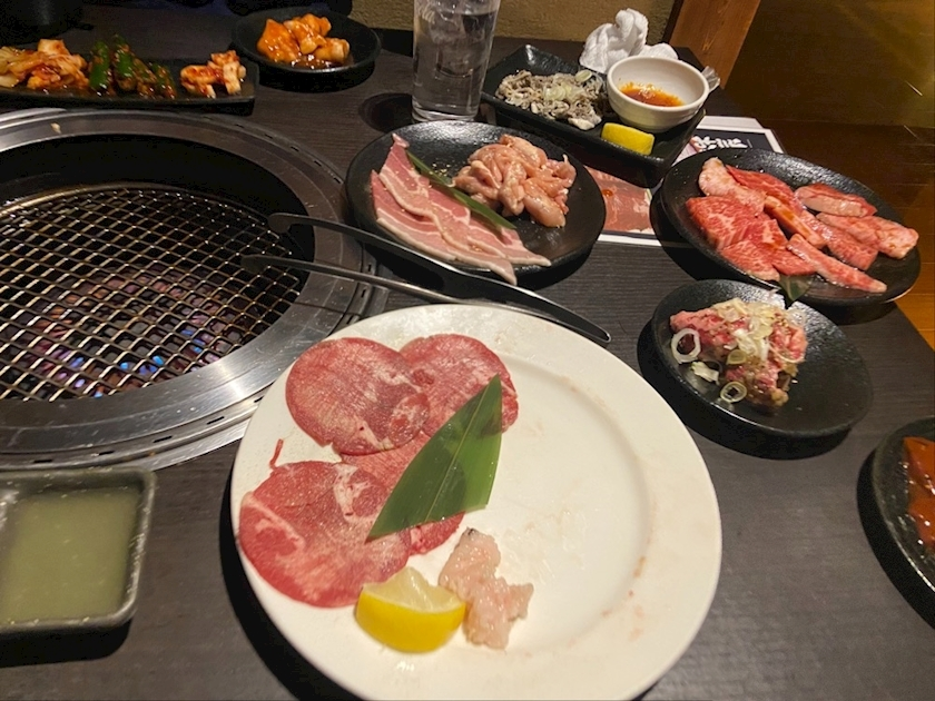あいな