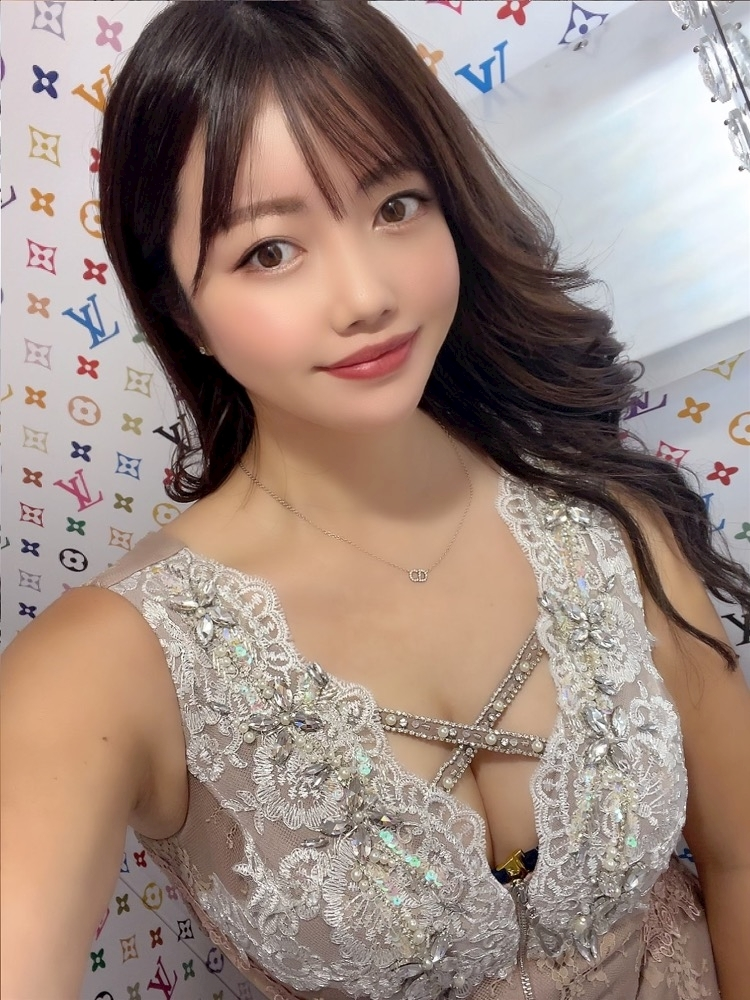 妃 えりな