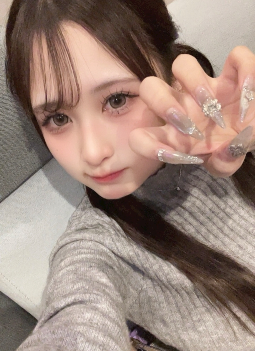真白 あい