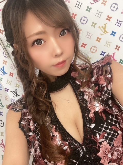 夏樹 あや