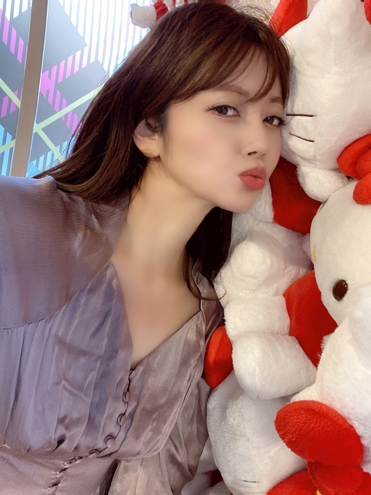 妃 えりな