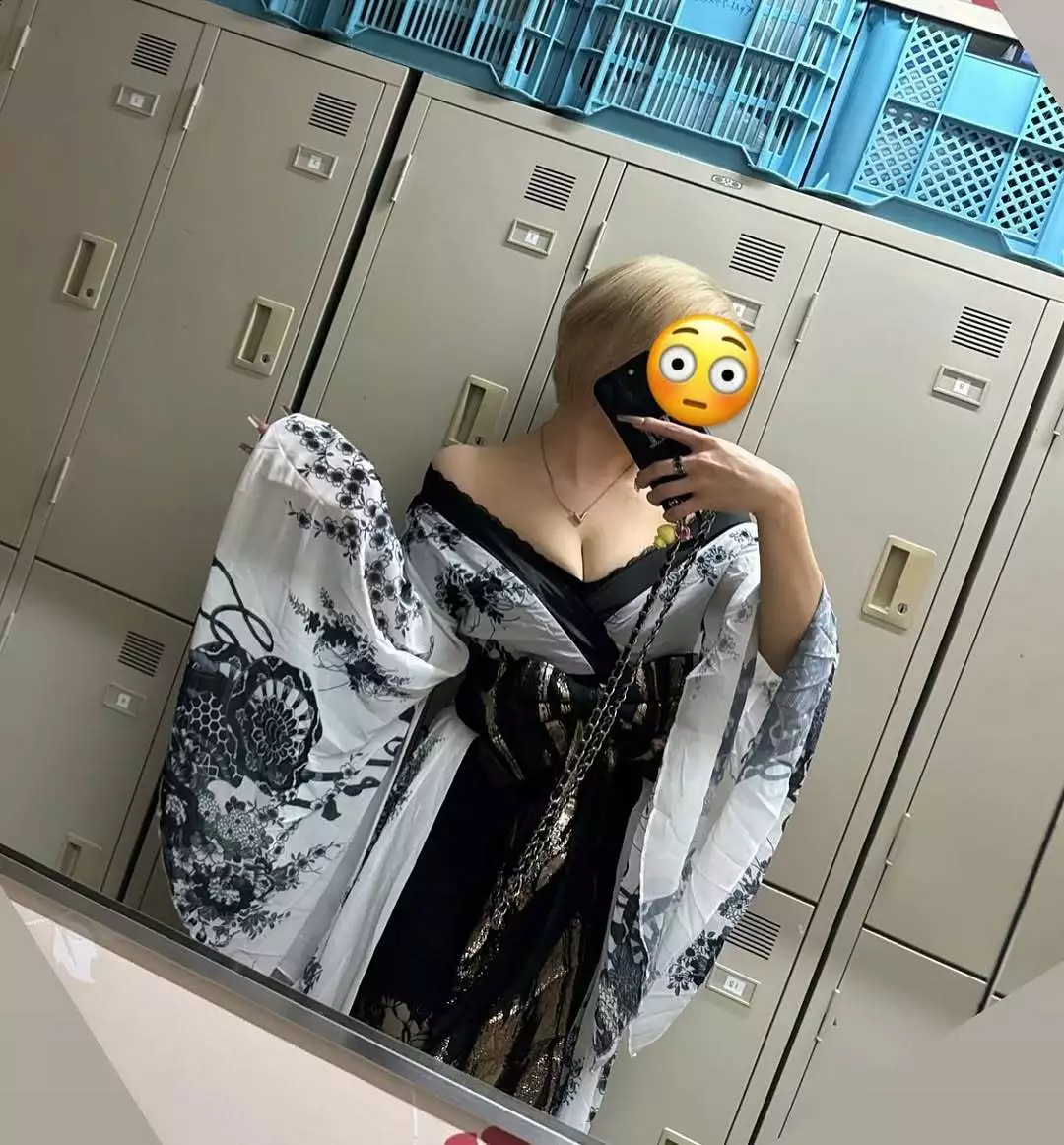 きら