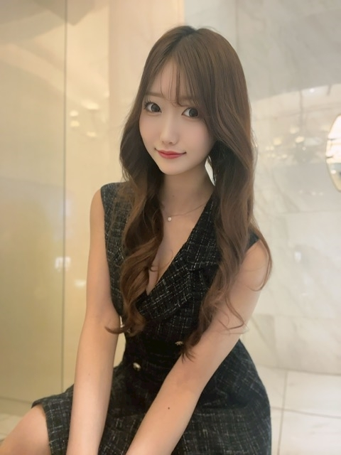 美波 ななみ