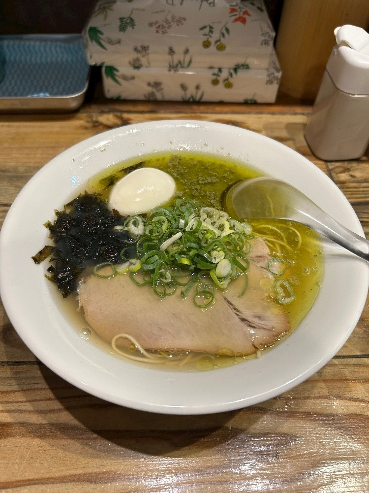 にこ