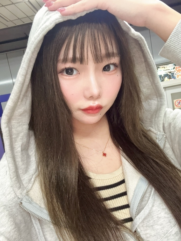 あみな