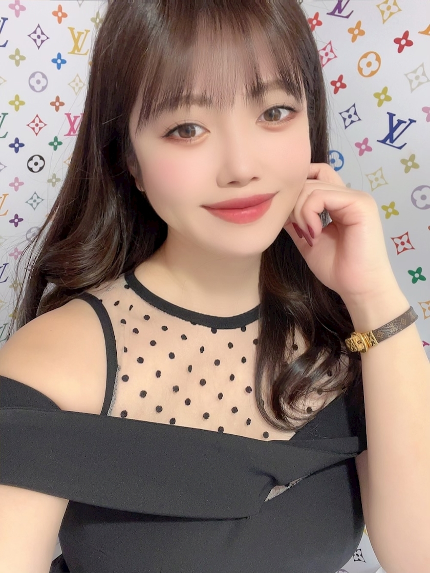 妃 えりな
