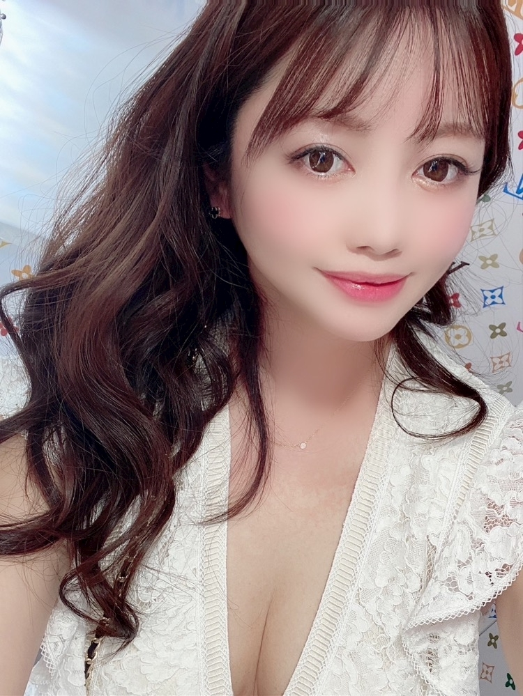 妃 えりな