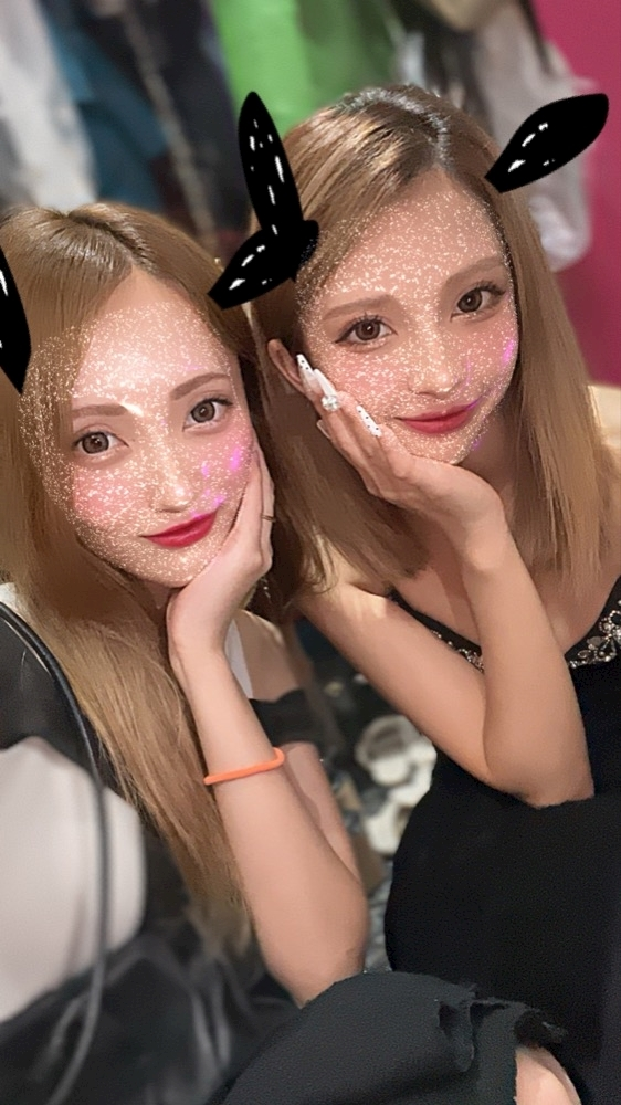 あや
