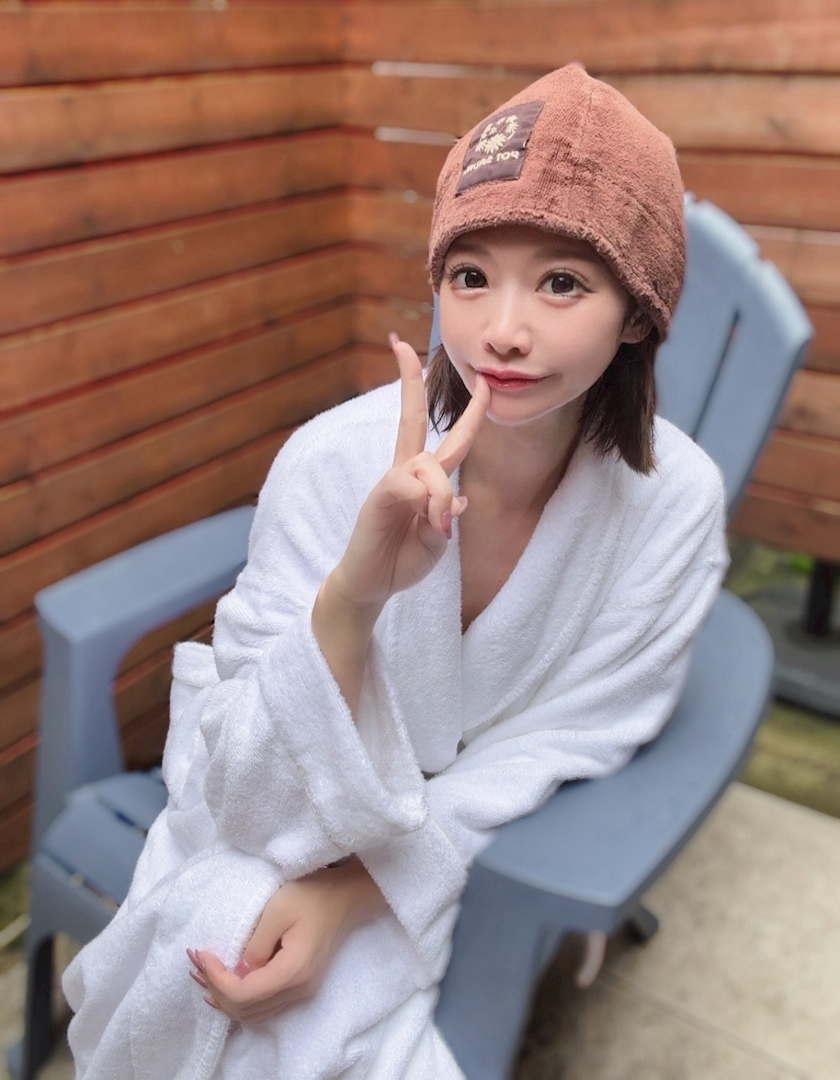 葉月 りほ