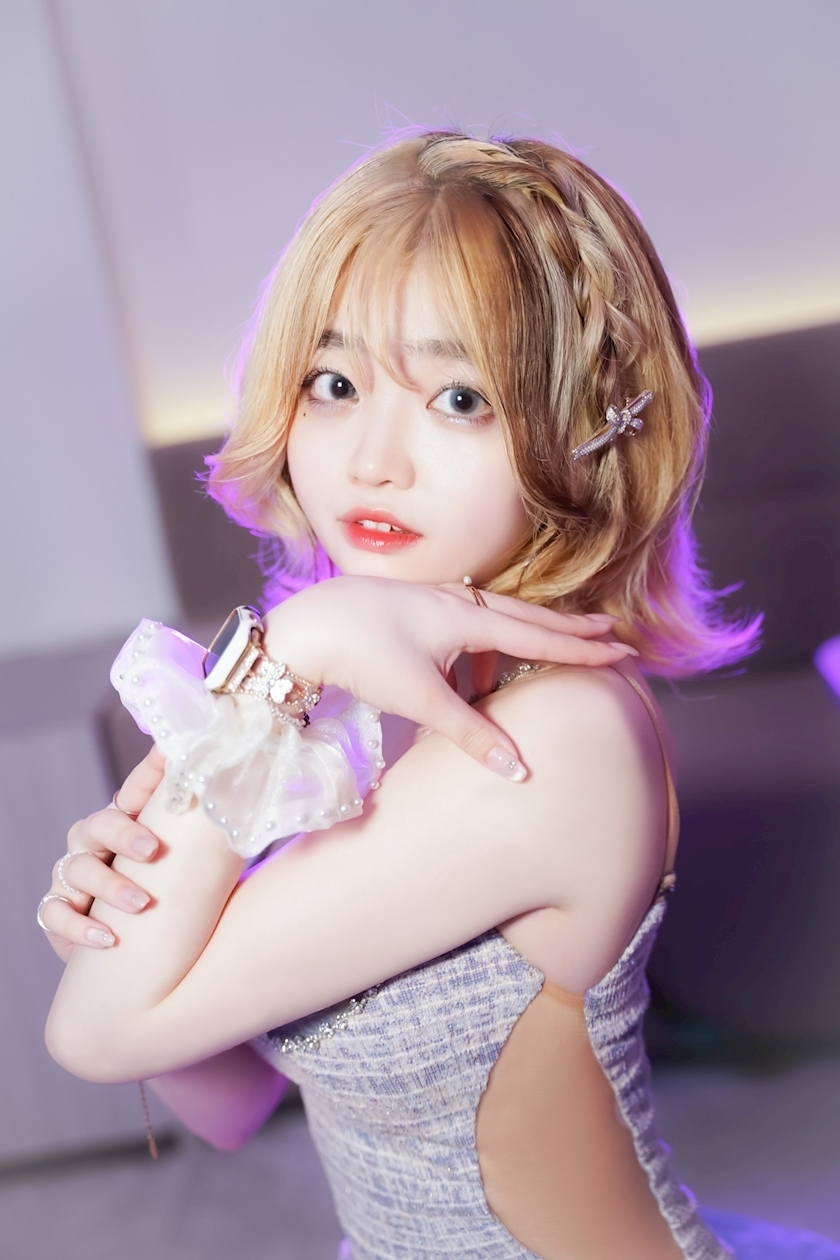 美吉 アユム