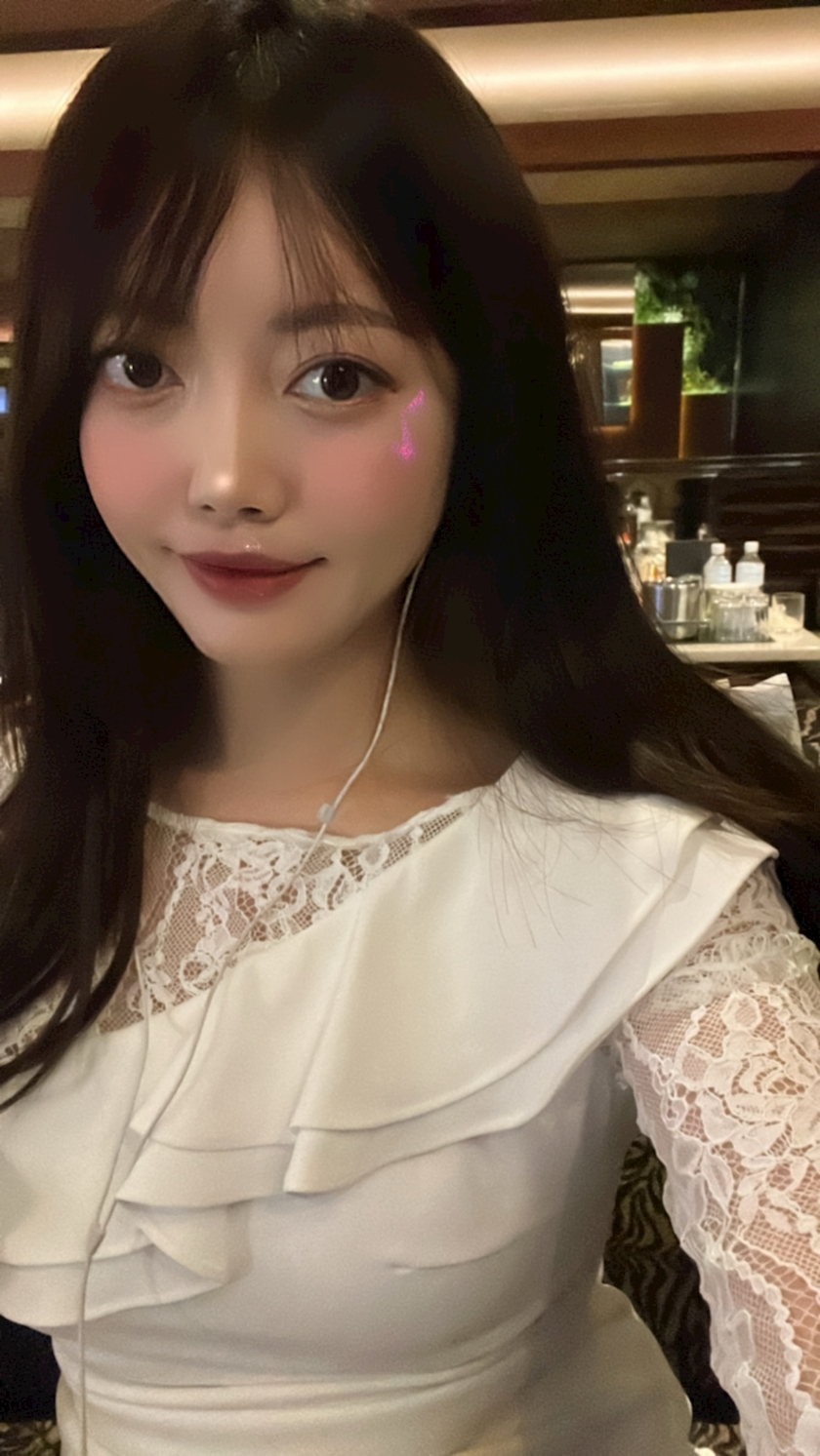 妃 えりな