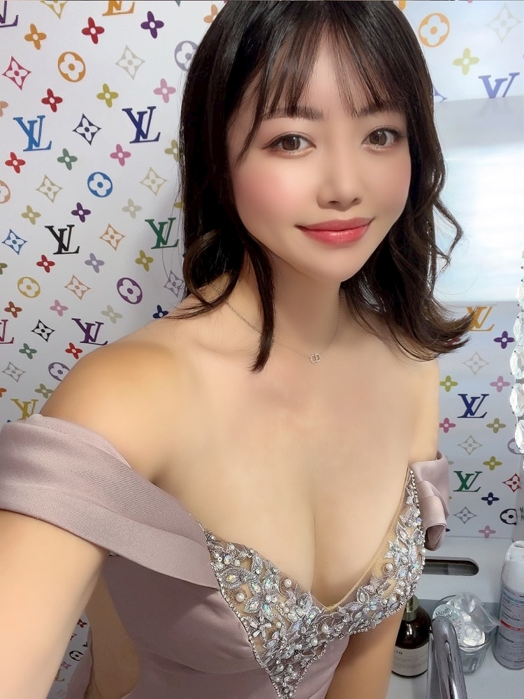 妃 えりな