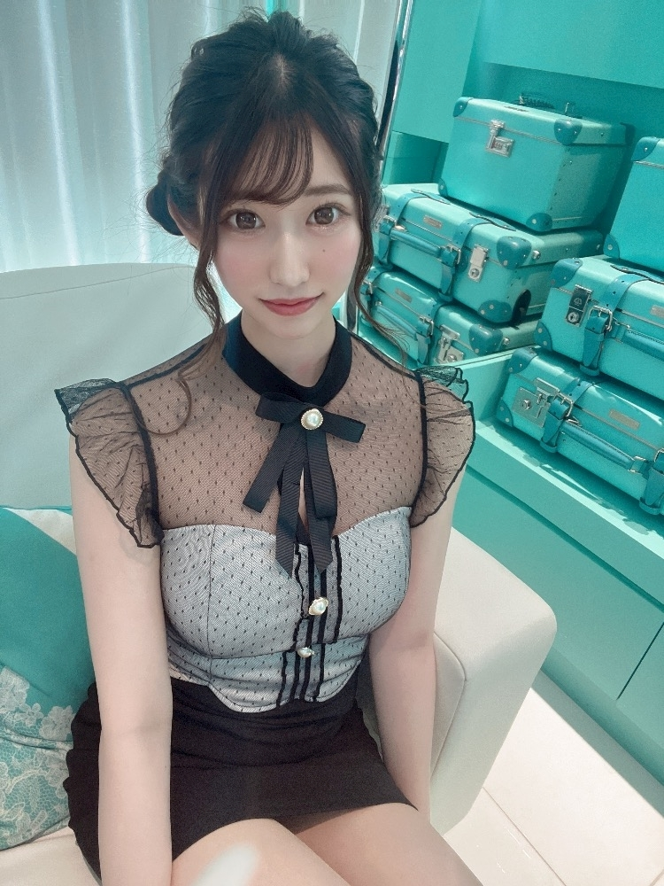 天乃 りさ