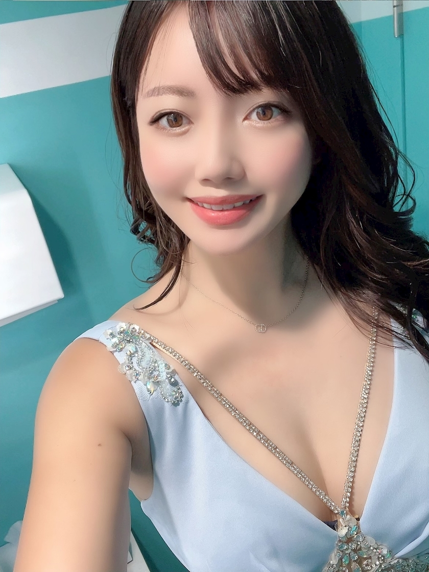 妃 えりな