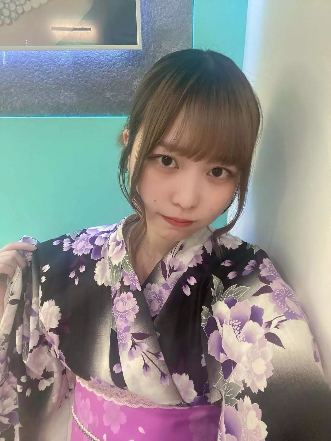 にこ