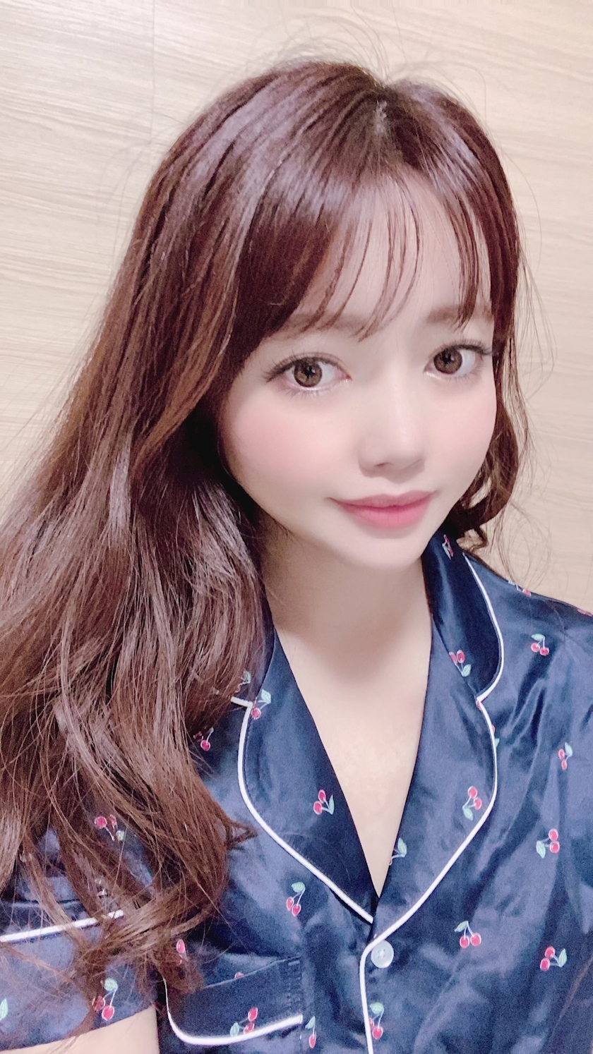 妃 えりな