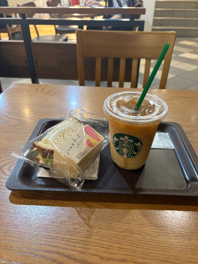 乙川 ゆあ