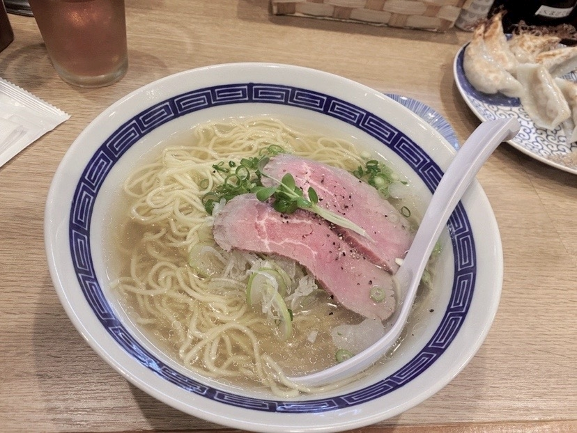 美吉 アユム