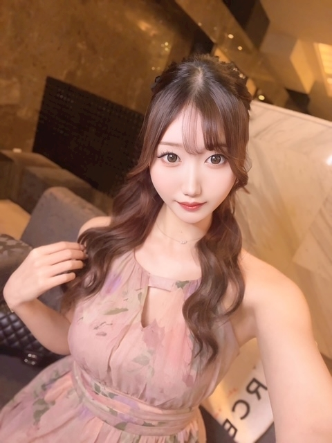 美波 ななみ