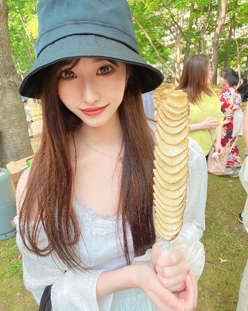 天乃 りさ