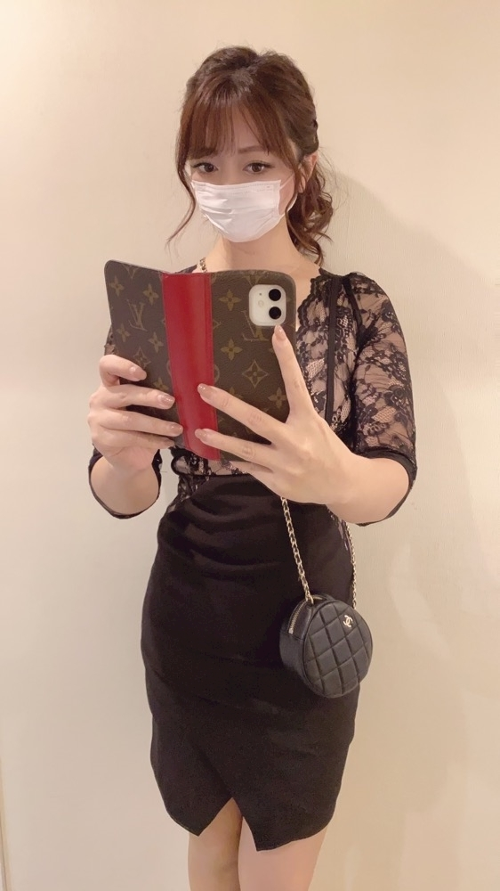 妃 えりな