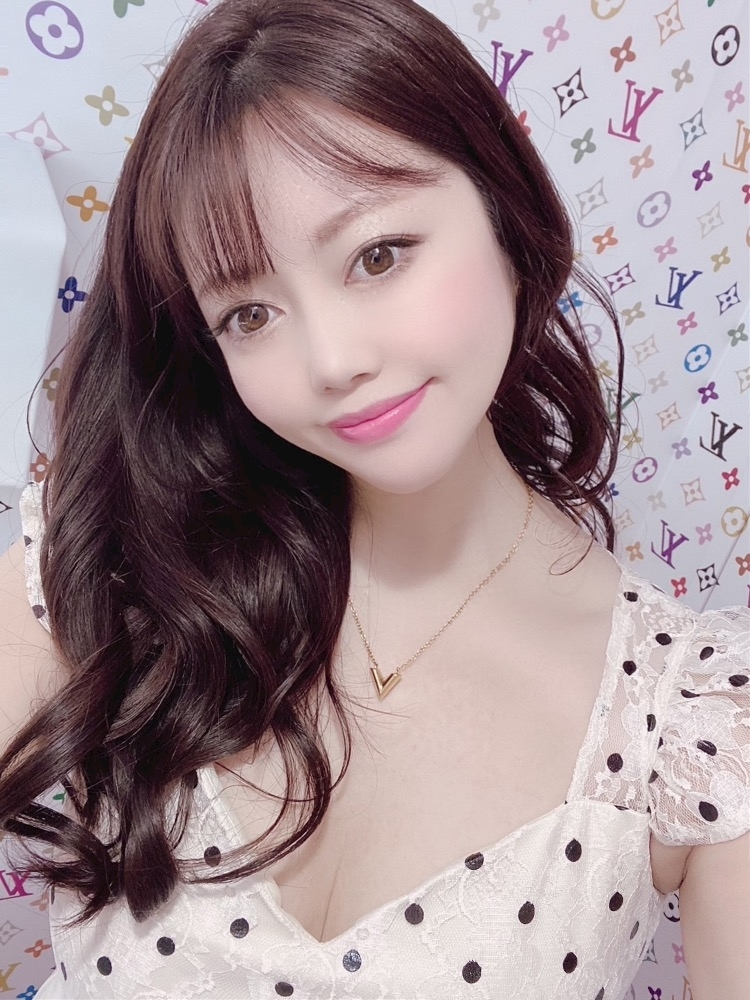 妃 えりな