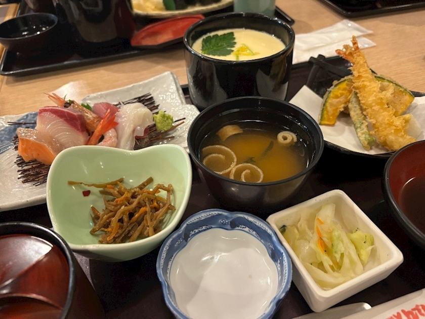 香川 ゆい