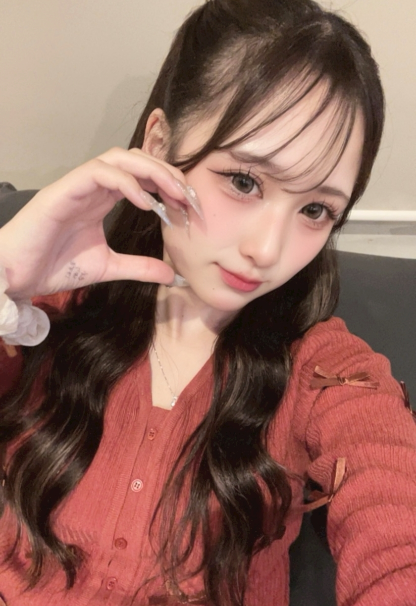 真白 あい