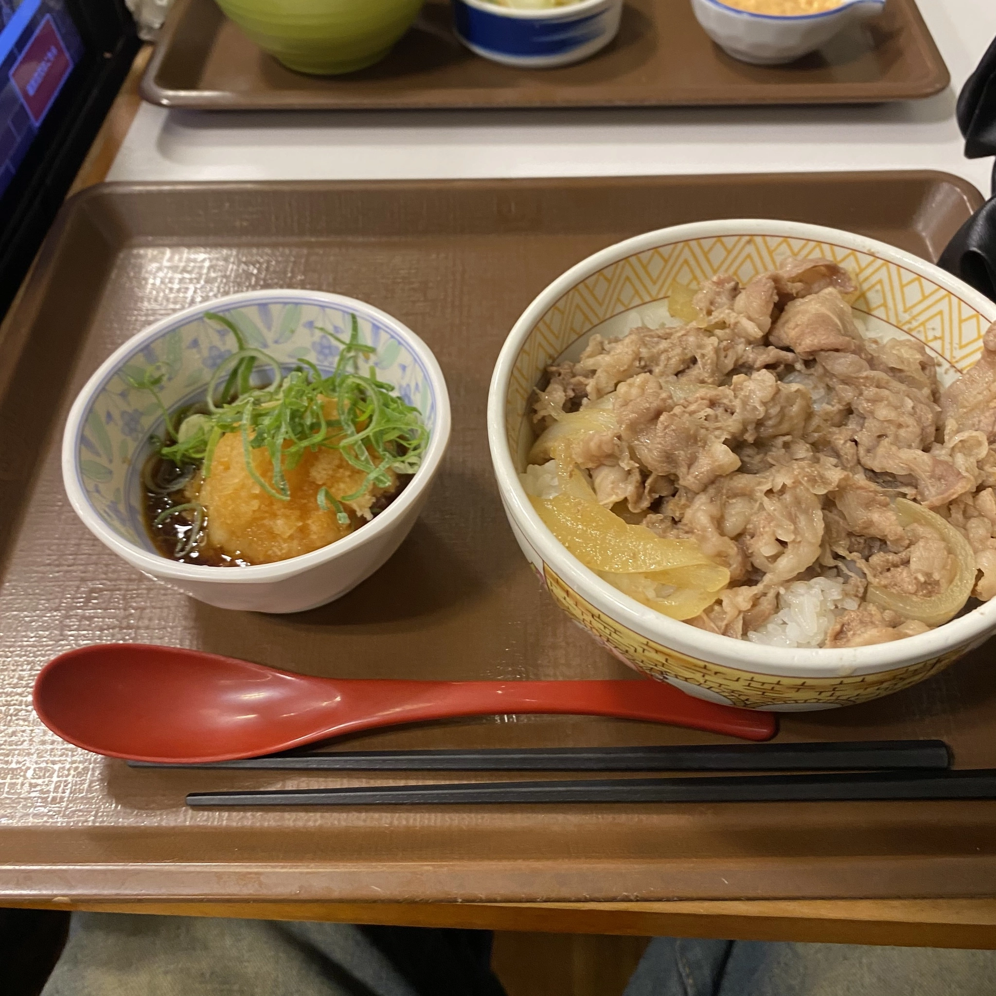 ひぃな