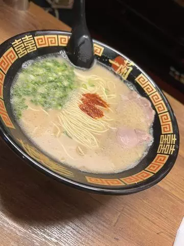 芹沢 あいな