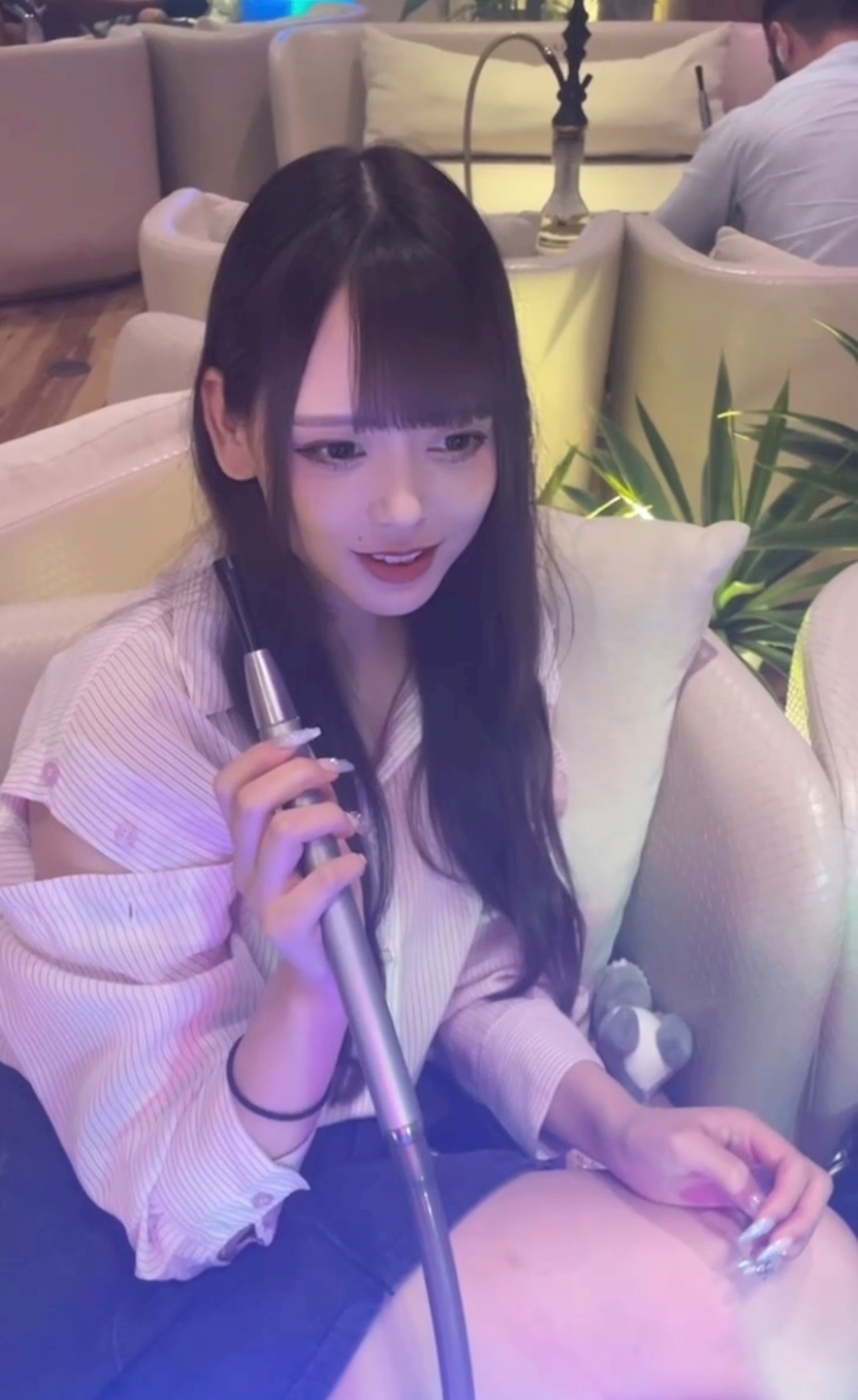 ティラノまな