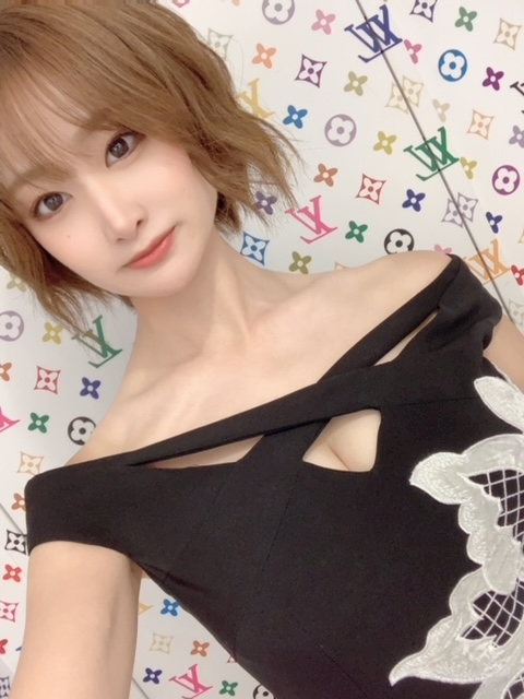 妃乃 すず