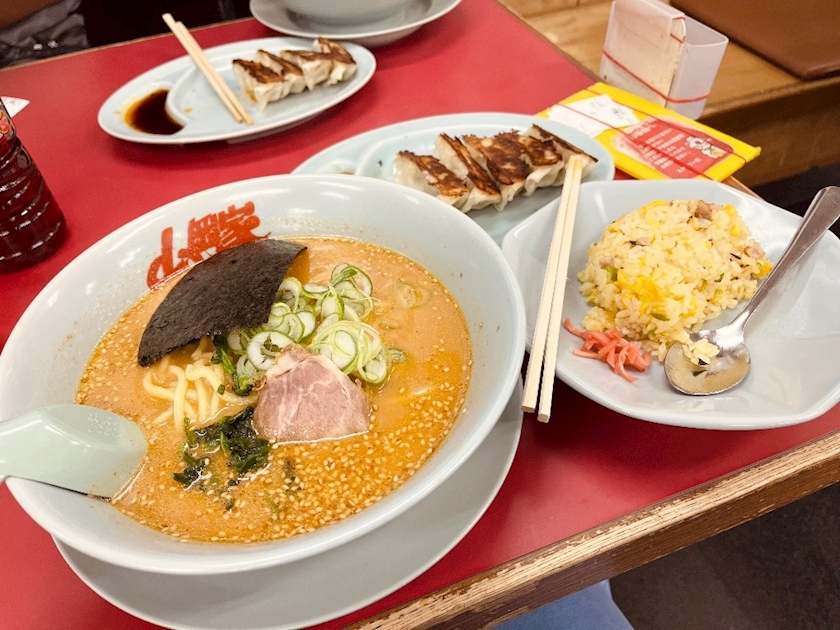 美吉 アユム