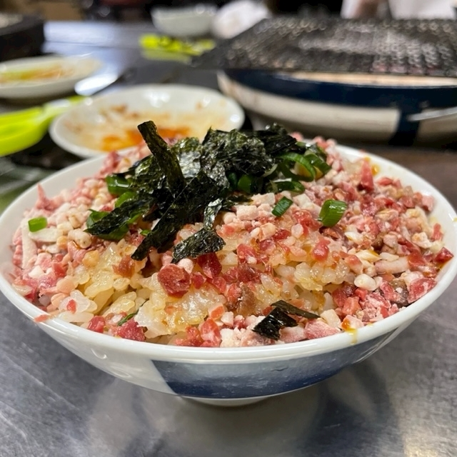 足立 はな